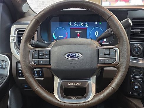 Used 2025 Ford F450 King Ranch w/ Chrome Package image 25