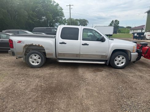 Used 2010 Chevrolet Silverado 1500 LT w/ Power Pack Plus AWD/4WD image 5