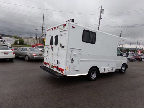 Used 2007 GMC Savana 3500 image 8