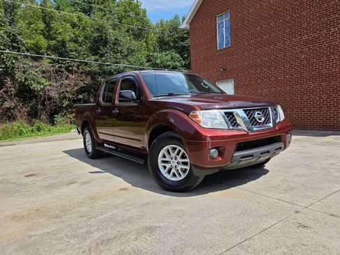 Used 2016 Nissan Frontier SV RWD image 3