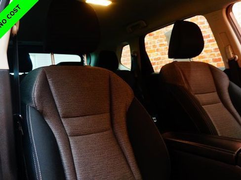 Used 2022 Nissan Rogue SV image 52