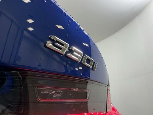 Certified 2025 BMW 330i Sedan w/ M Sport Package RWD image 30