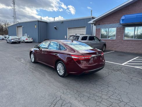 Used 2015 Toyota Avalon Limited image 4