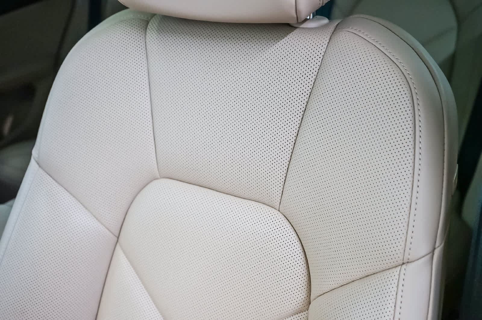 Certified 2026 Porsche Macan S AWD/4WD image 27