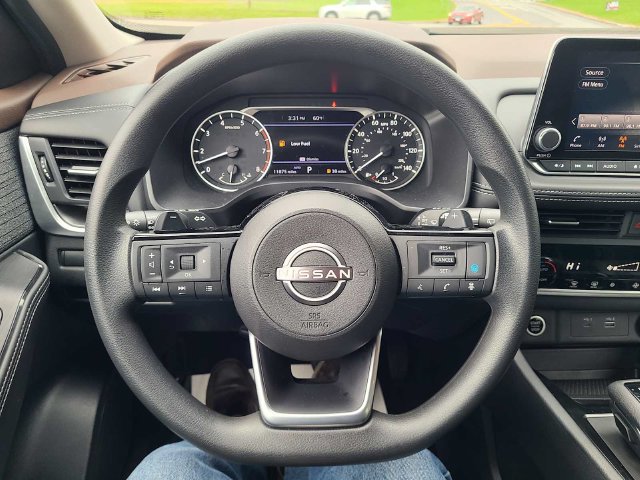 Used 2023 Nissan Rogue SV AWD/4WD image 27