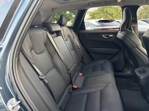 Used 2023 Volvo XC60 B5 Plus w/ Climate Package AWD/4WD image 11