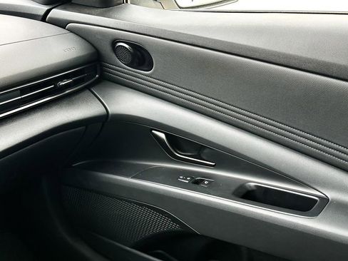 Used 2025 Hyundai Elantra Sport w/ Cargo Package image 27