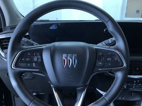 Used 2025 Buick Encore GX Preferred image 25