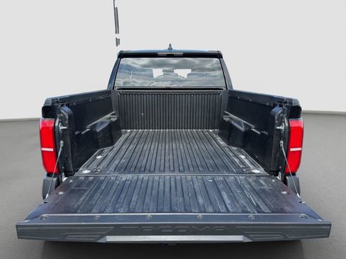 Used 2024 Toyota Tacoma SR AWD/4WD image 20