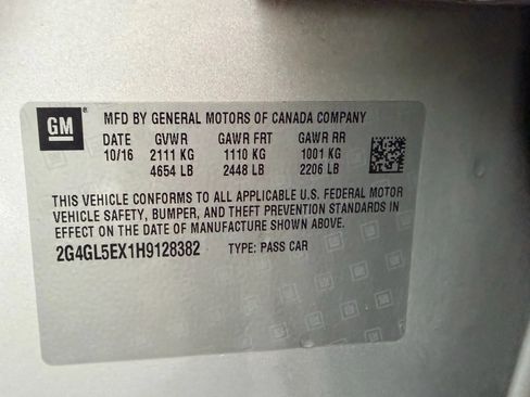 Used 2017 Buick Regal Sport Touring image 31