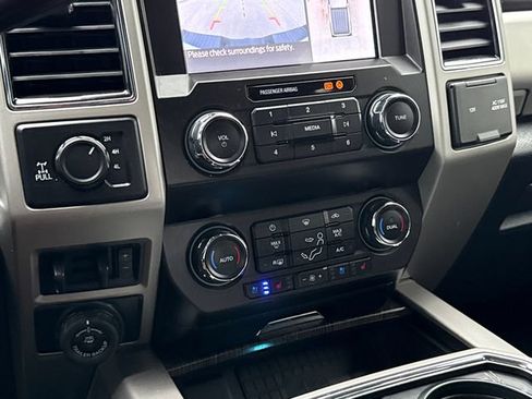 Used 2021 Ford F250 Lariat AWD/4WD image 26