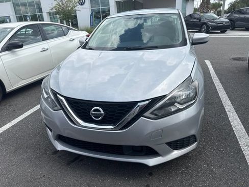 Used 2018 Nissan Sentra S FWD image 2
