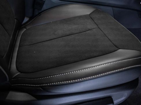 New 2025 Jeep Grand Cherokee Altitude image 33