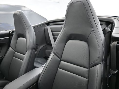 Certified 2025 Porsche 911 Carrera image 6