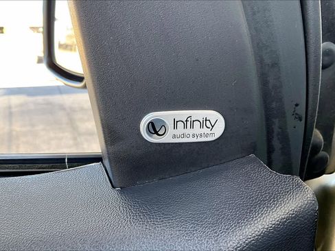 Used 2010 Dodge Journey SXT w/ Navigation & Sound Group I image 33