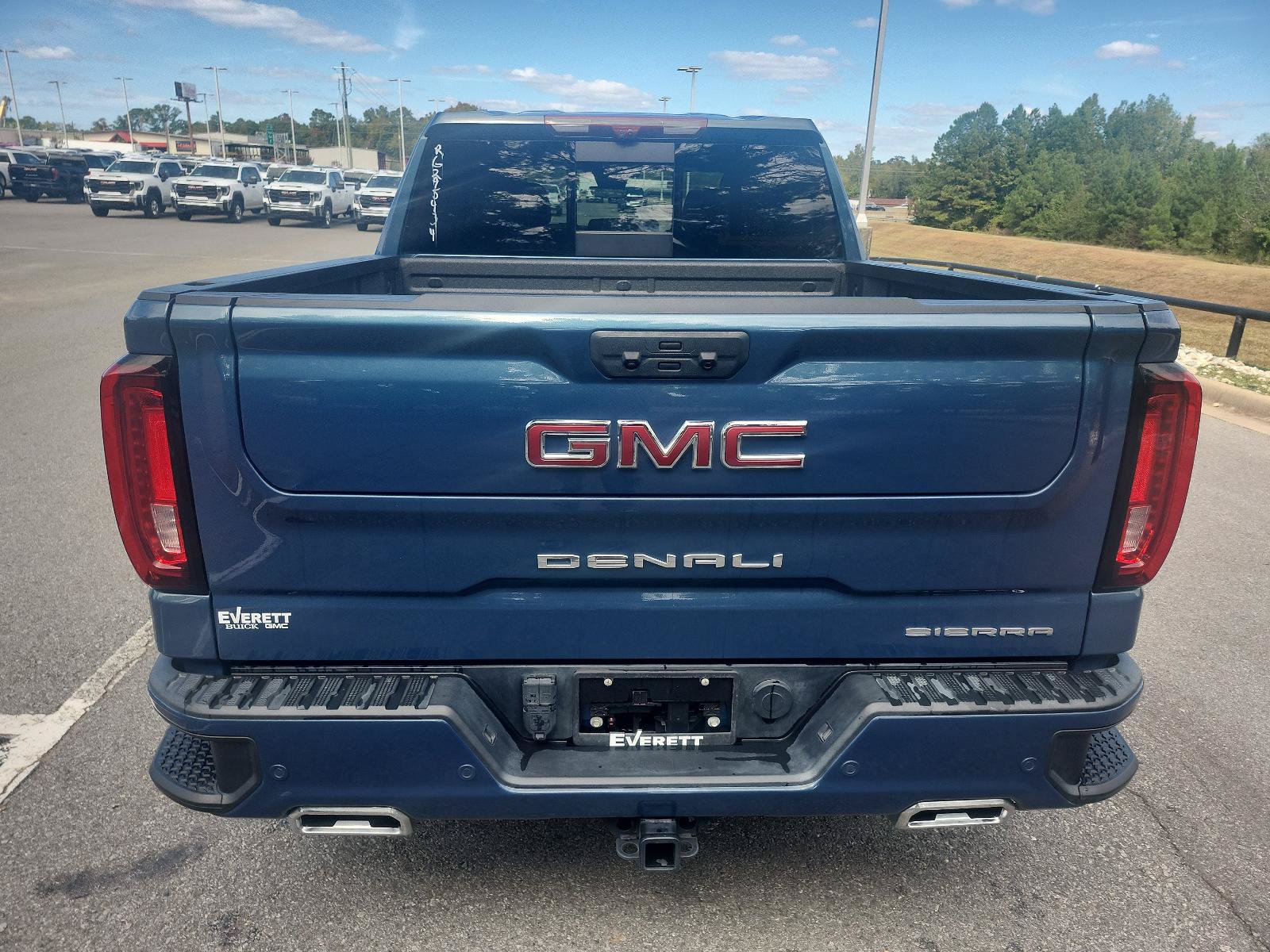 Used 2024 GMC Sierra 1500 Denali w/ Denali Reserve Package AWD/4WD image 6