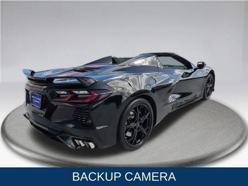 Used 2021 Chevrolet Corvette Stingray Premium Conv w/ Z51 Performance Package image 9