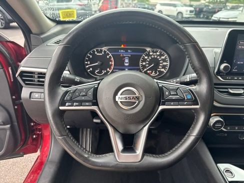 Used 2020 Nissan Altima 2.5 SV AWD/4WD image 11