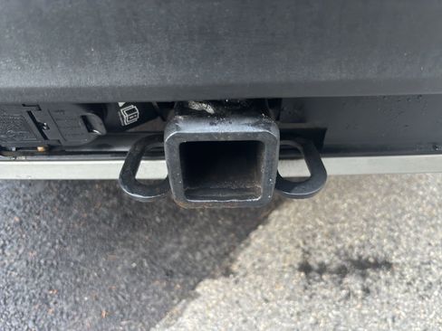 Used 2021 Ford Explorer Limited w/ Class III Trailer Tow Package image 12