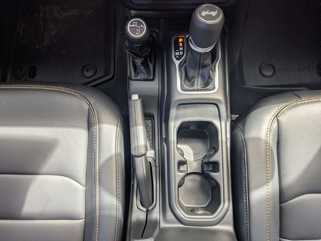 Used 2026 Jeep Wrangler Unlimited Sahara AWD/4WD image 19