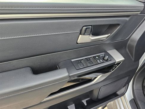 Used 2023 Toyota Tundra Limited image 20