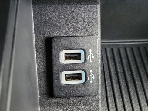 Certified 2018 Ford F150 XLT w/ Equipment Group 302A Luxury image 33