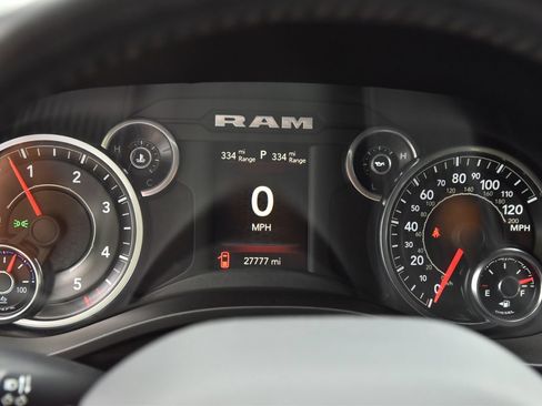 Used 2023 RAM 1500 Big Horn AWD/4WD image 25