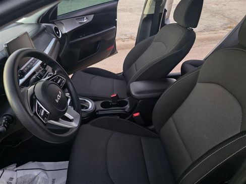 Used 2023 Kia Forte LXS image 11