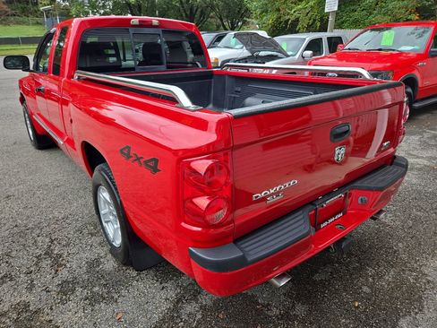 Used 2005 Dodge Dakota SLT w/ Trailer Tow Group image 3