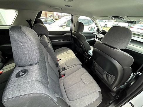 Used 2022 Hyundai Palisade SE w/ Cargo Package image 17