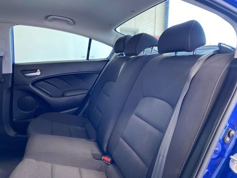 Used 2017 Kia Forte LX FWD image 32