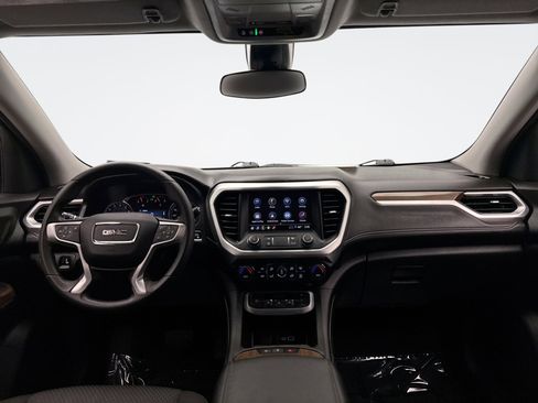 Used 2023 GMC Acadia SLE image 14