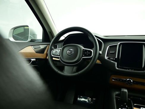 Used 2023 Volvo XC90 B6 Plus w/ Protection Package AWD/4WD image 39