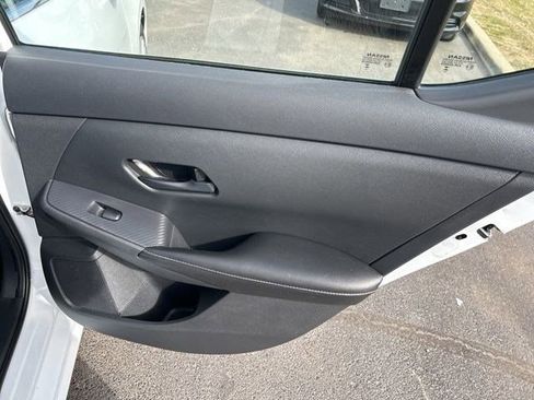 Used 2024 Nissan Sentra S image 35