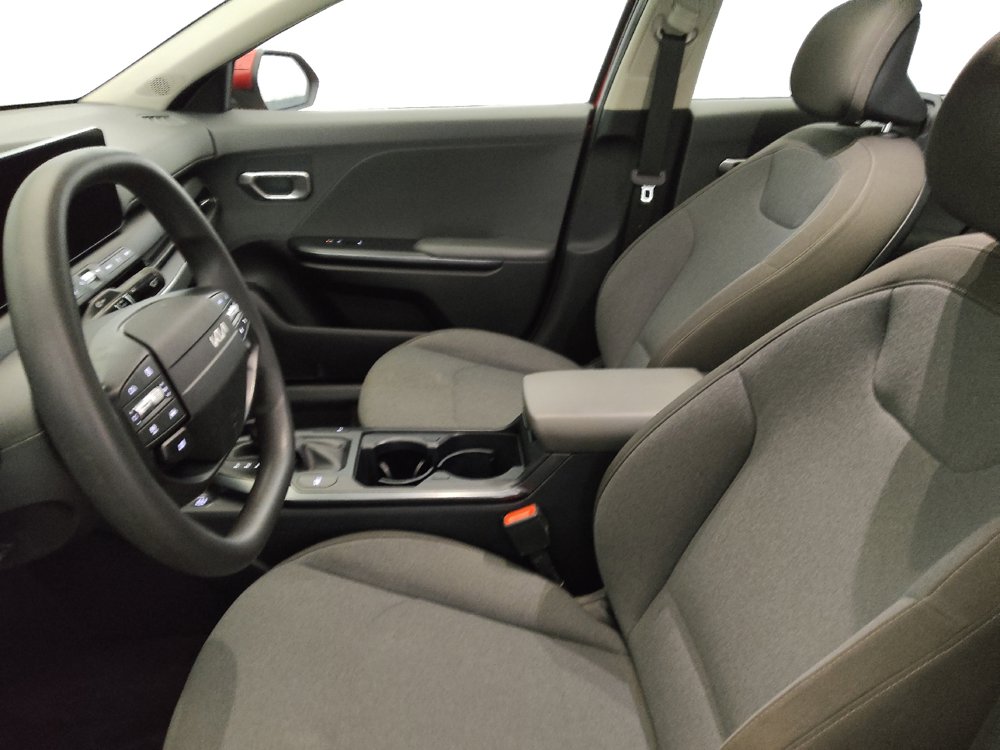 Used 2025 Kia K4 FWD image 17