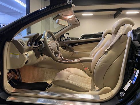 Used 2007 Mercedes-Benz SL 55 AMG image 25