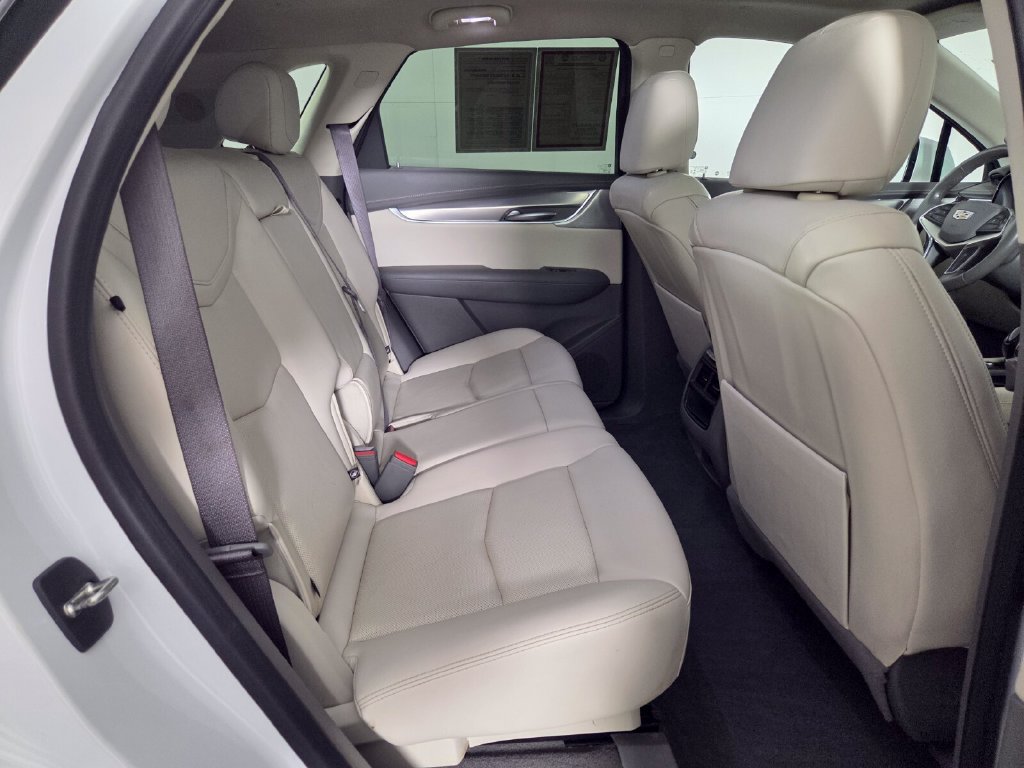 Used 2023 Cadillac XT5 Premium Luxury w/ Technology Package AWD/4WD image 30