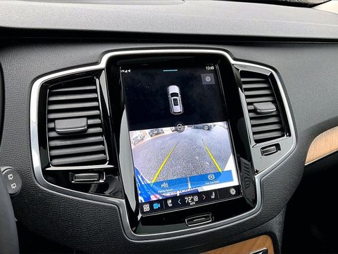 Used 2024 Volvo XC90 B6 Plus image 14