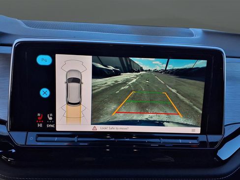 New 2026 Volkswagen Atlas Cross Sport SE image 25