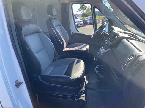 Used 2026 RAM ProMaster 2500 w/ Convenience Group FWD image 24