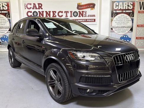Used 2014 Audi Q7 3.0T S line Prestige w/ S Line Package AWD/4WD image 3