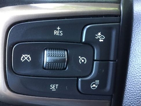 Used 2023 Chevrolet Silverado 2500 High Country w/ Z71 Off-Road Package image 14