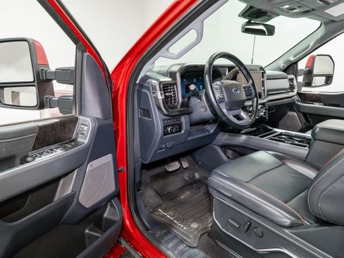 Used 2023 Ford F250 Lariat w/ Lariat Ultimate Package image 13