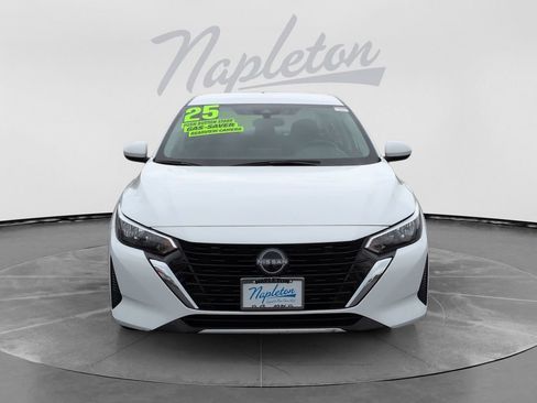 Used 2025 Nissan Sentra SV FWD image 2