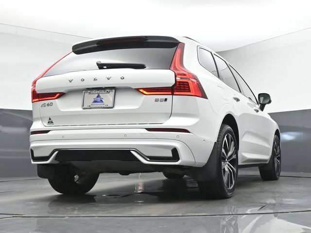 Used 2024 Volvo XC60 B5 Plus w/ Protection Package Premier AWD/4WD image 42