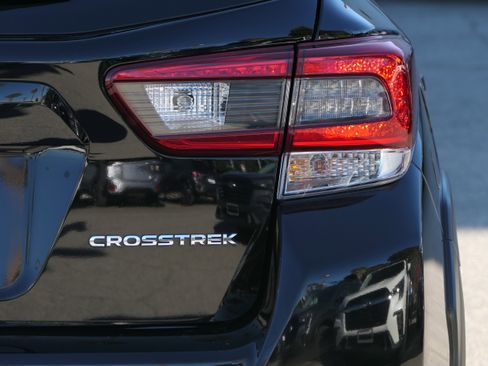 Certified 2023 Subaru Crosstrek 2.0i image 5