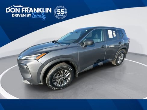 Used 2022 Nissan Rogue S image 1