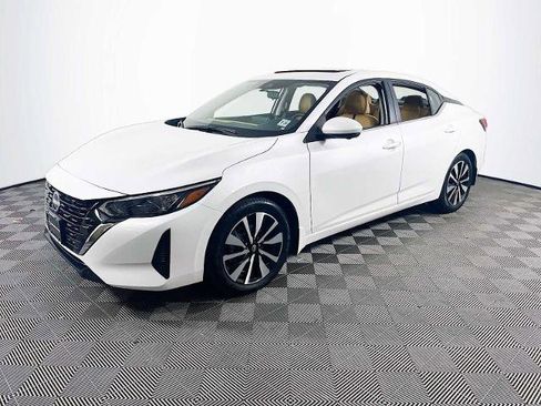 Certified 2025 Nissan Sentra SV w/ SV Premium Package image 1