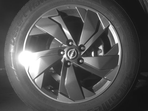 Used 2024 Nissan Rogue SV image 13