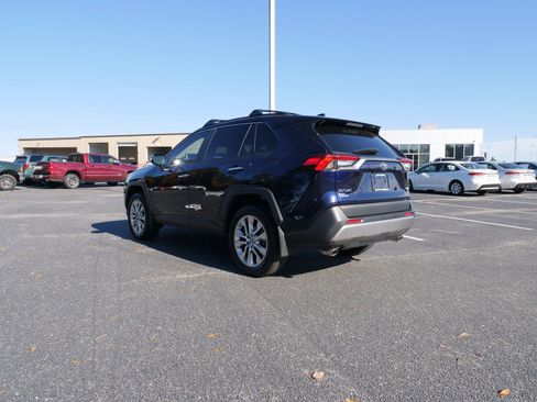 Used 2025 Toyota RAV4 Limited image 4